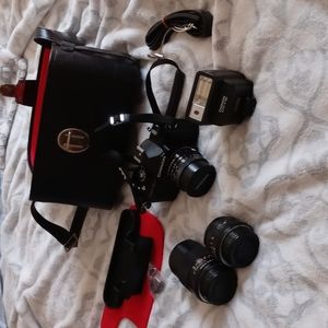 Chinon 35mm with case